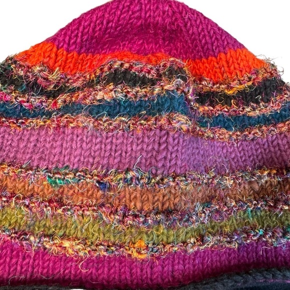 Rising Tide Women’s Multi-Color Wool Silk Ear Flap Hat TasselMade in Nepal Lined - Picture 3 of 5